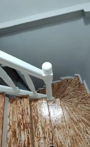 Modern Design House In The Heart Of דירה