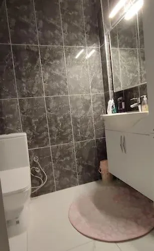 Modern Design House In The Heart Of Apartament *